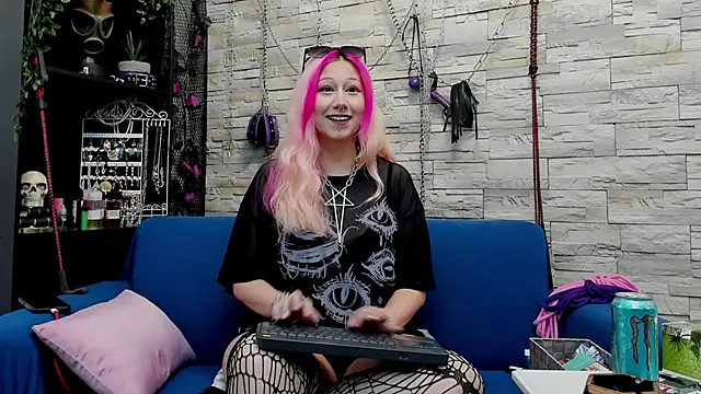 CruelMistress online show from 12-18-24, 02:10