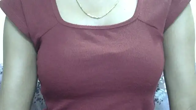 Snapshot of _FluffyHxney_ chatting on 06-20-26, 06:24 FluffyHxney online show from 06-20-26, 06:24