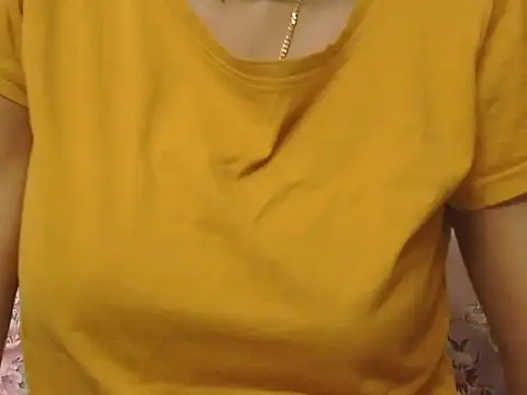 Snapshot of _FluffyHxney_ chatting on 10-31-25, 06:26 FluffyHxney online show from 10-31-25, 06:26