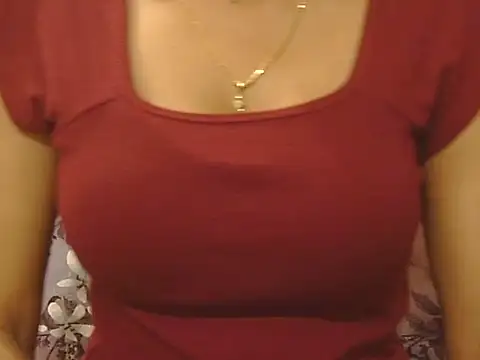 Snapshot of _FluffyHxney_ chatting on 09-10-25, 03:55  FluffyHxney  online show from 09-10-25, 03:55