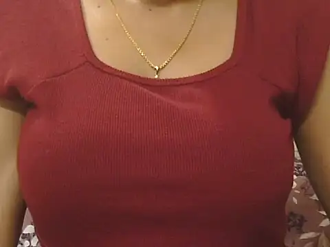 Snapshot of _FluffyHxney_ chatting on 09-14-25, 05:35  FluffyHxney  online show from 09-14-25, 05:35