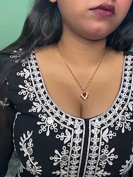 Ishaani 0 online show from 03-26-26, 04:38