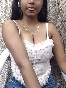 Snapshot of Ishaani_0 chatting on 03-20-25, 10:32 Ishaani 0 online show from 03-20-25, 10:32