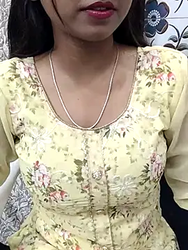 Snapshot of Ishaani_0 chatting on 03-15-25, 03:37 Ishaani 0 online show from 03-15-25, 03:37