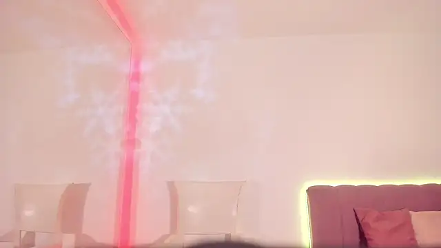 Snapshot of HayamiKioto chatting on 12-22-25, 12:38 HayamiKioto online show from 12-22-25, 12:38