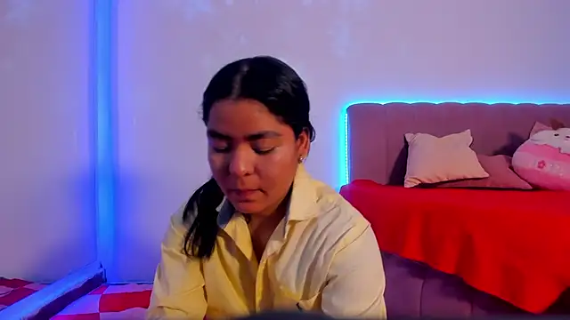 Snapshot of HayamiKioto chatting on 12-17-25, 12:54 HayamiKioto online show from 12-17-25, 12:54