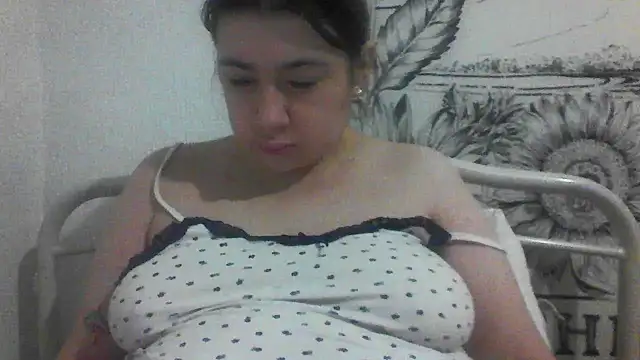 CamilaCherryX online show from 09-28-25, 10:06