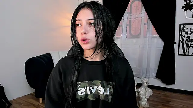 myeimmy 33 online show from 09-20-25, 03:39