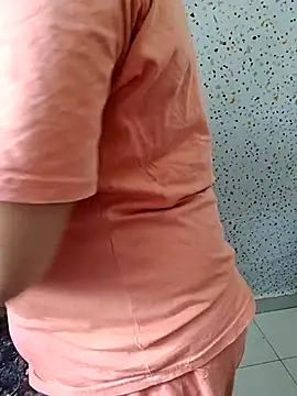 milf-kaira online show from 03-18-25, 11:33