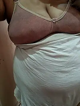 milf-kaira online show from 01-12-26, 07:15