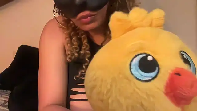 Snapshot of SCARLET-SANTANA chatting on 02-19-26, 10:07 SCARLET-SANTANA online show from 02-19-26, 10:07