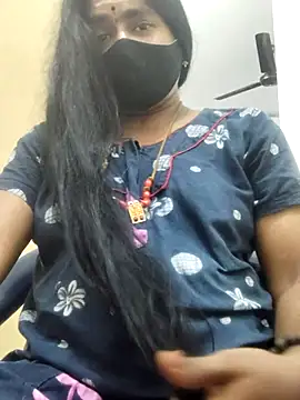 Snapshot of Tamilrojanew chatting on 05-14-26, 10:23 Tamilrojanew online show from 05-14-26, 10:23