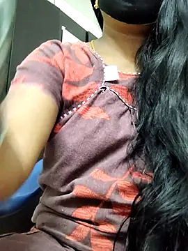 Snapshot of Tamilrojanew chatting on 05-19-26, 03:08 Tamilrojanew online show from 05-19-26, 03:08