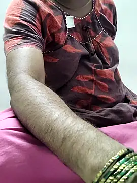 Snapshot of Tamilrojanew chatting on 05-20-26, 05:15 Tamilrojanew online show from 05-20-26, 05:15