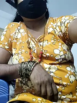 Snapshot of Tamilrojanew chatting on 05-16-26, 10:36 Tamilrojanew online show from 05-16-26, 10:36