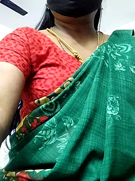Snapshot of Tamilrojanew chatting on 04-28-26, 09:24 Tamilrojanew online show from 04-28-26, 09:24