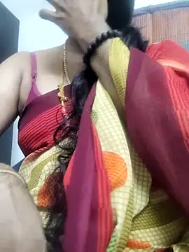 Snapshot of Tamilrojanew chatting on 05-24-26, 04:40 Tamilrojanew online show from 05-24-26, 04:40