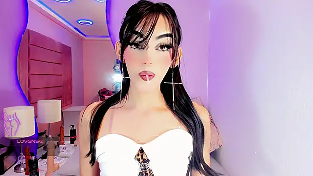 Shanelengel online show from 03-24-26, 09:04