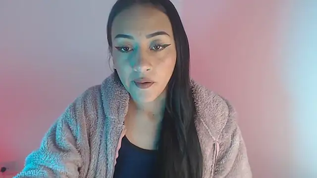 Snapshot of Little_aphrodite chatting on 09-26-25, 04:08 Little aphrodite online show from 09-26-25, 04:08