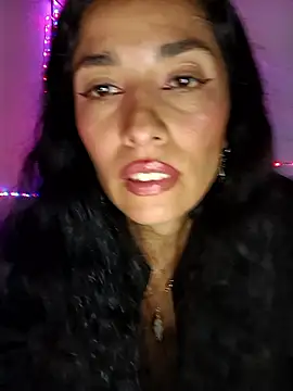 chloewildd  online show from 05-16-26, 11:59
