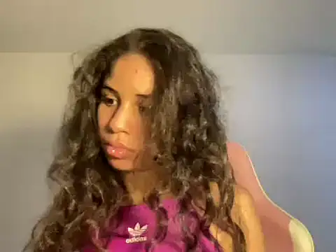 Snapshot of brithneysquirt chatting on 02-01-25, 07:34 brithneysquirt online show from 02-01-25, 07:34