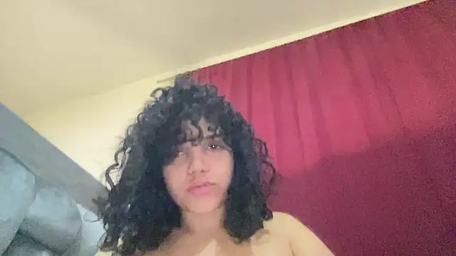 Snapshot of brithneysquirt chatting on 03-03-25, 11:35 brithneysquirt online show from 03-03-25, 11:35