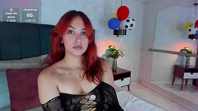 AdeleAndersonn online show from 06-18-26, 05:07