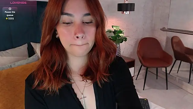 AdeleAndersonn online show from 12-02-25, 07:59