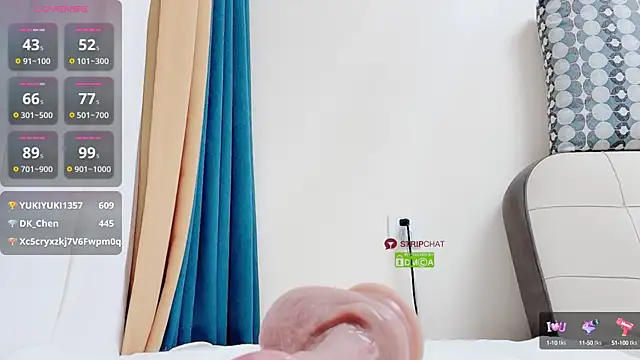 Snapshot of 808dass chatting on 10-24-25, 05:12 808dass online show from 10-24-25, 05:12