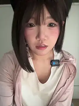 Snapshot of buluuuuuu chatting on 01-05-25, 03:45 buluuuuuu online show from 01-05-25, 03:45