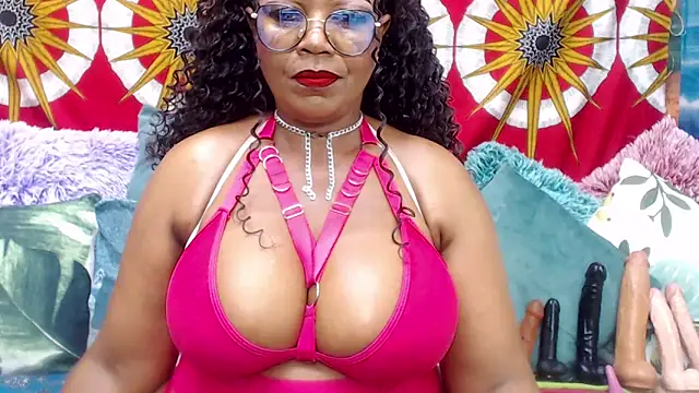 Snapshot of MATURExxxASS chatting on 06-11-26, 12:35 MATURExxxASS online show from 06-11-26, 12:35