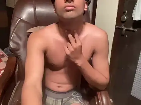 yourhero3466 online show from 10-15-25, 04:37