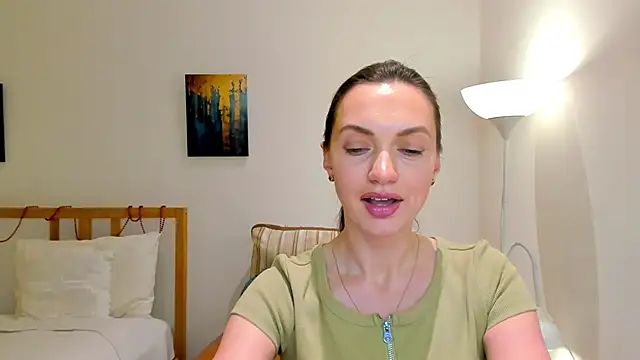 LovelyeeMia online show from 01-03-25, 01:57