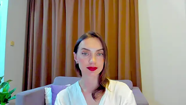 LovelyeeMia online show from 10-20-25, 10:38