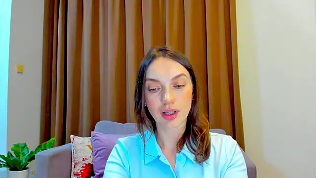 LovelyeeMia online show from 10-05-25, 12:07