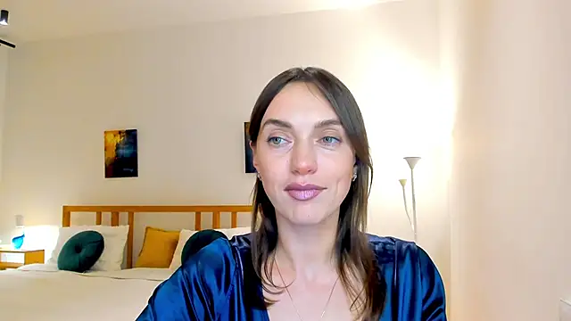LovelyeeMia online show from 12-05-24, 06:49