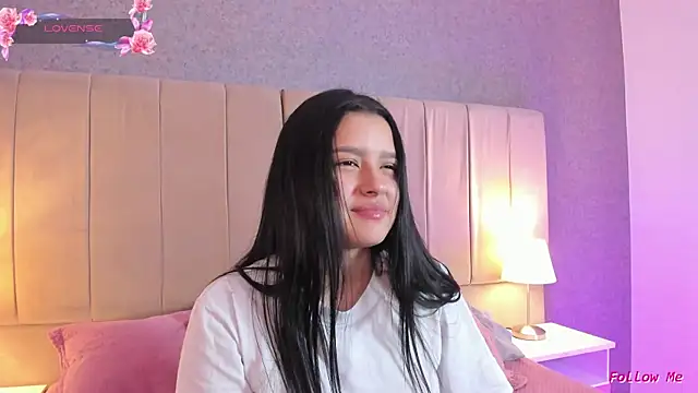 Snapshot of megan_bat chatting on 01-09-25, 06:57 megan bat online show from 01-09-25, 06:57