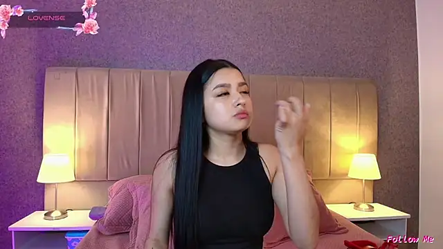 Snapshot of megan_bat chatting on 01-23-25, 01:13 megan bat online show from 01-23-25, 01:13