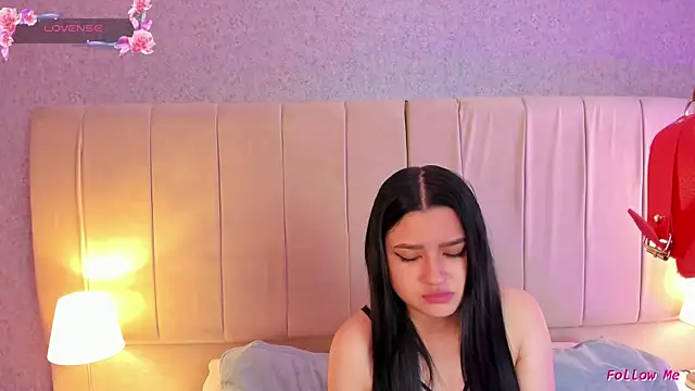 Snapshot of megan_bat chatting on 01-16-25, 12:52 megan bat online show from 01-16-25, 12:52