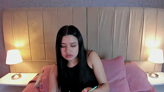 Snapshot of megan_bat chatting on 01-13-25, 05:55 megan bat online show from 01-13-25, 05:55
