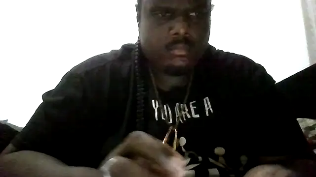 Snapshot of BigBossaNova69 chatting on 06-02-26, 05:29 BigBossaNova69 online show from 06-02-26, 05:29