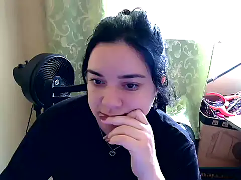 Victorialatina online show from 09-18-25, 05:38