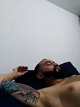 Snapshot of Juandiam chatting on 06-19-26, 03:23 Juandiam online show from 06-19-26, 03:23