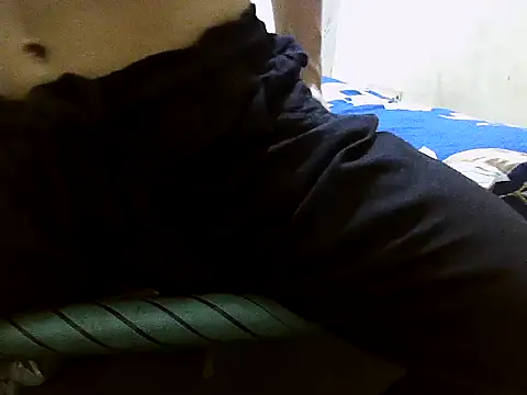 Snapshot of sexyguy1231 chatting on 04-21-26, 07:09 sexyguy1231 online show from 04-21-26, 07:09
