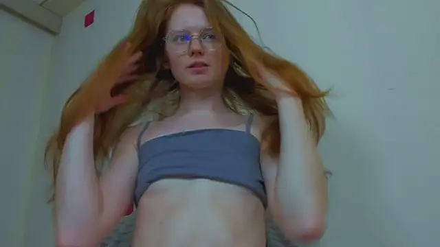 Fire Luna online show from 04-06-26, 06:36