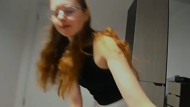 Fire Luna online show from 02-10-25, 09:58