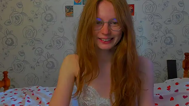 Snapshot of Fire_Luna chatting on 05-11-26, 11:33 Fire Luna online show from 05-11-26, 11:33