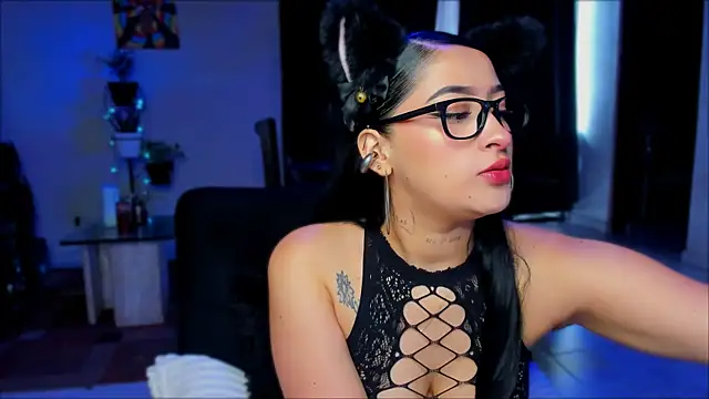 Kaaiiri online show from 02-15-25, 01:38