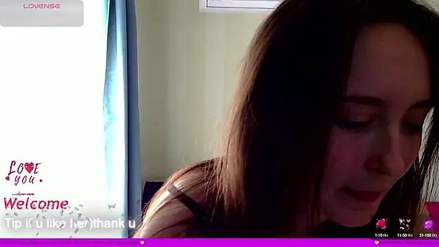 LilyXSky online show from 10-12-25, 12:17