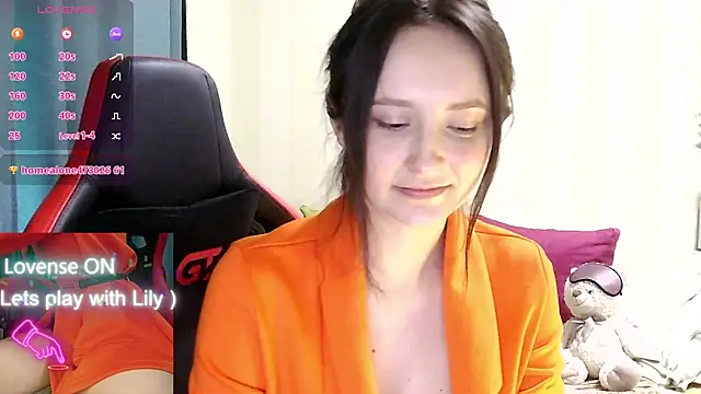 Snapshot of LilyXSky chatting on 04-03-26, 10:54 LilyXSky online show from 04-03-26, 10:54